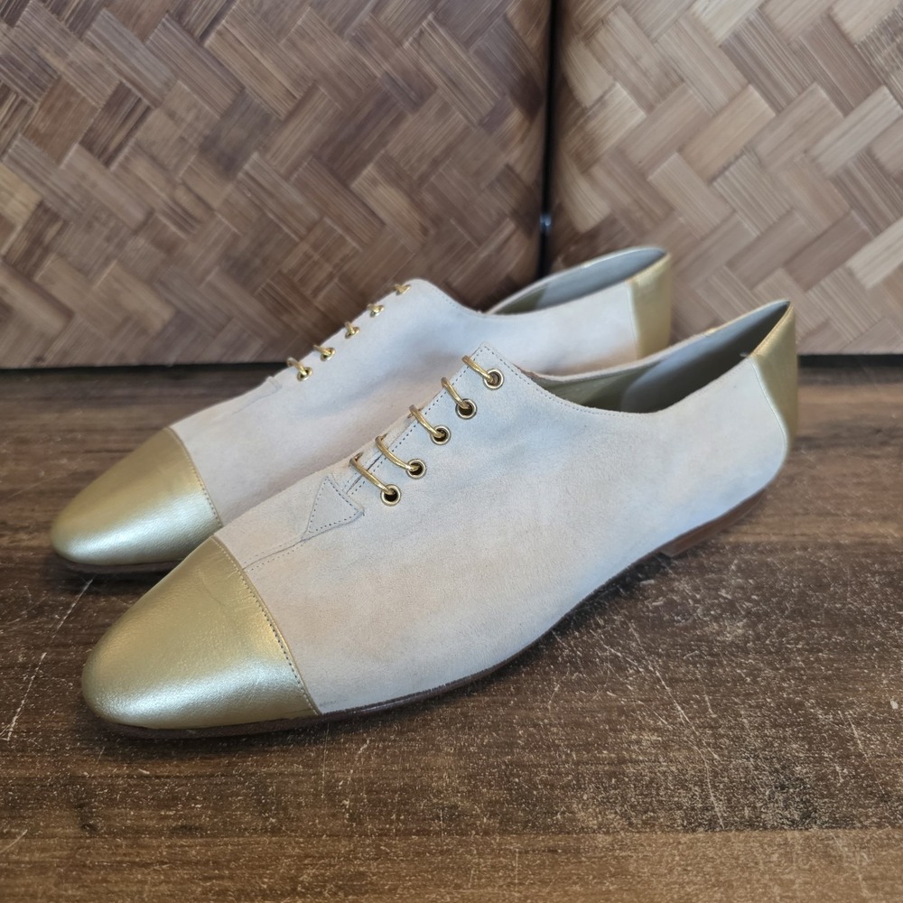 Anne Klein II Shoes Women's Size 7.5 M Beige & Gold Suede Metallic Slip On Laces
